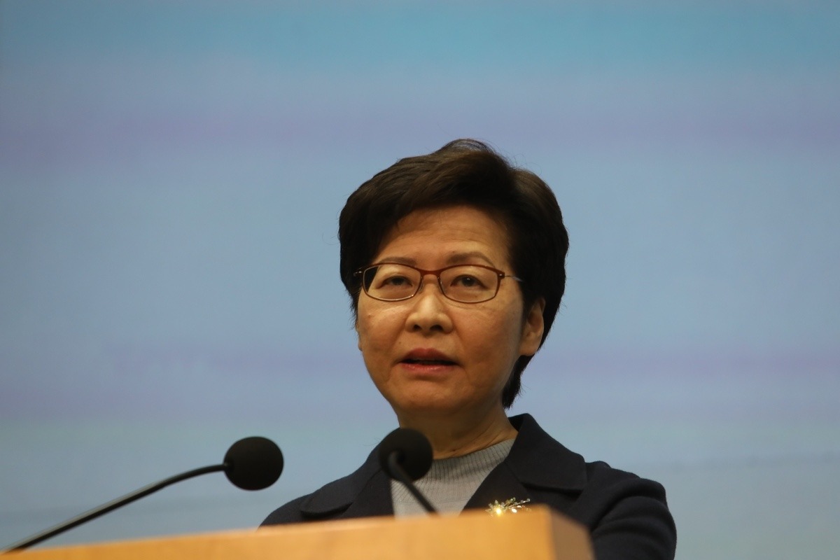 林鄭月娥：全民檢測需要禁足 不適合香港 市民未必可以接受