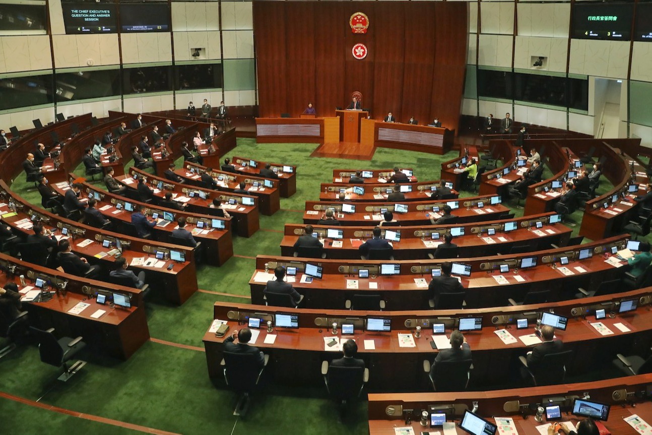 立法會完成首次會議 議事廳座位如何編配？