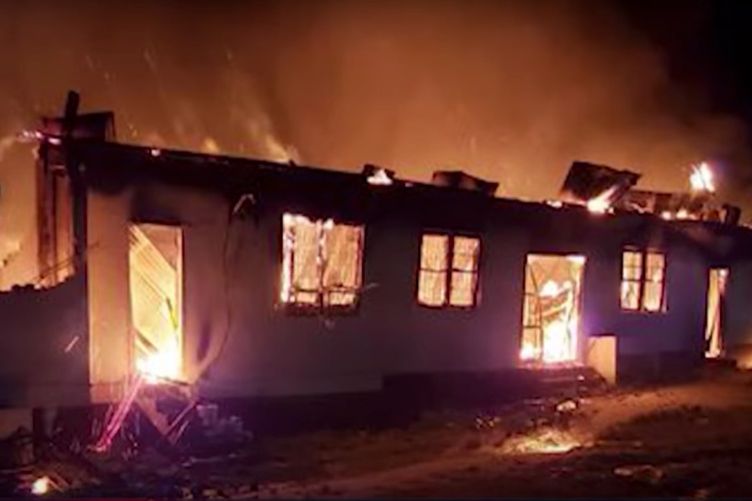 圭亞那有中學宿舍發生火災 至少19人遇難 或涉縱火