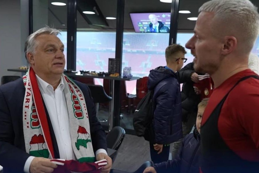勁過普京！匈牙利總理一條圍巾 將烏克蘭「劃為領土」