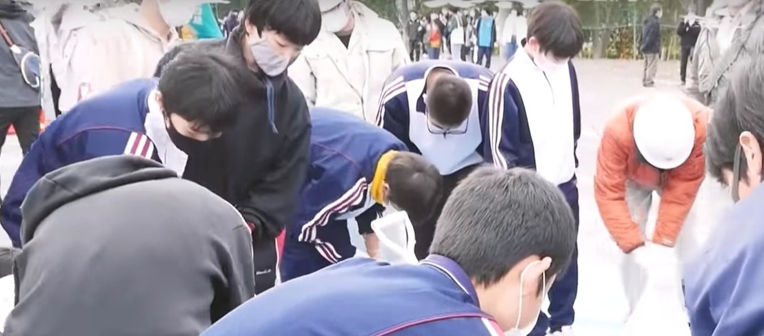 日本20名小學生戴口罩致中暑
專家：兒童較成人更易戴罩中暑