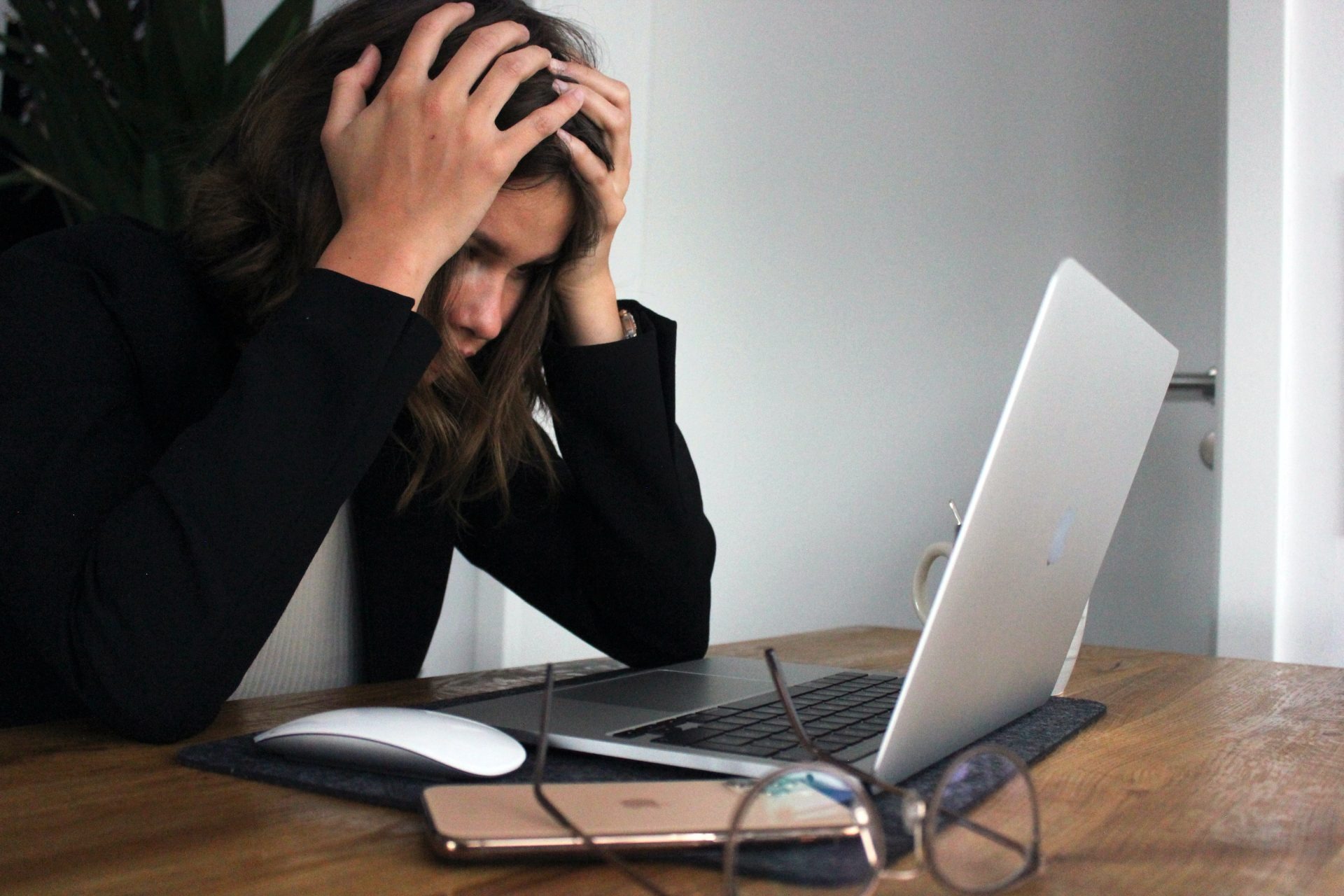 研究：全球女性負面情绪加劇 壓力焦慮和憤怒程度十年來最高