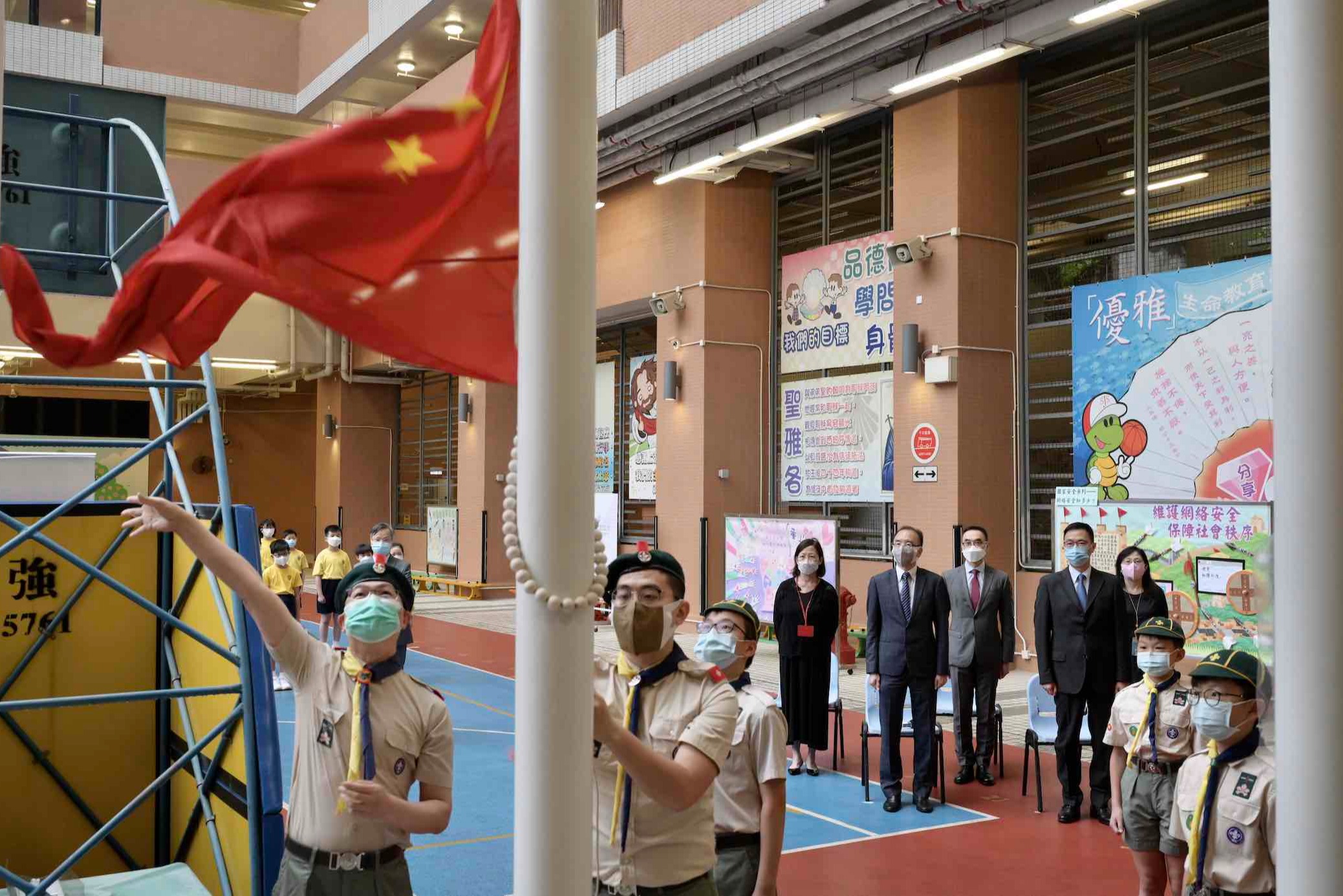 香港擬修案要求國際學校 升掛其他國旗時升五星旗