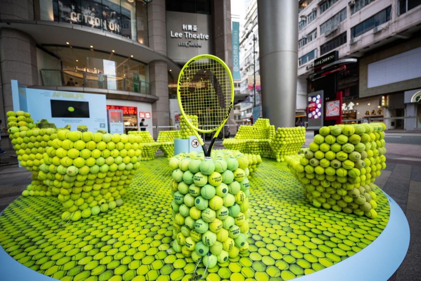 年耗逾200萬個送堆填區 舊網球回收變型格傢俬