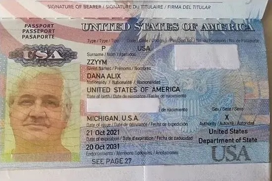 美國發放首本 「X性別」護照