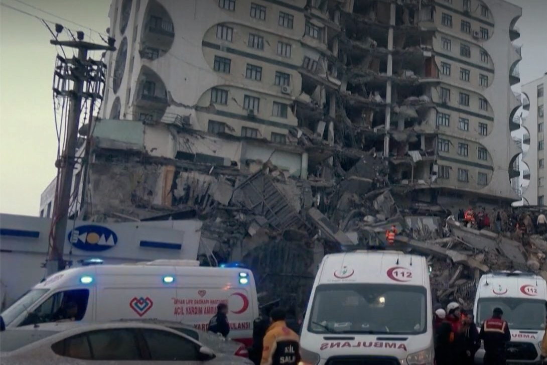 阿爾卑斯山雪崩1名中國公民亡 土其耳靠近敘利亞強震逾560人死