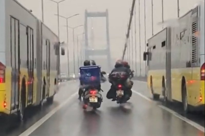 怪風險吹鐵騎落歐亞海峽
 伊斯坦堡巴士司機神救援