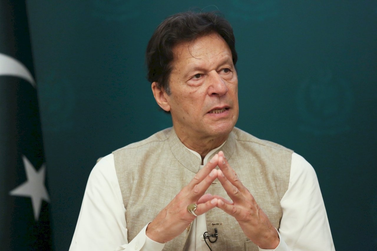 巴基斯坦國會通過對總理 伊姆蘭·汗不信任動議