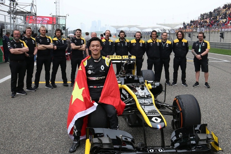 中國首位F1車手誕生
 周冠宇加盟愛快羅密歐