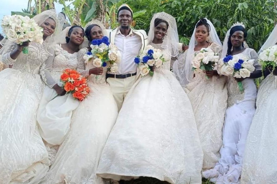 烏干達男子化身「現代韋小寶」 出動70架花車一日娶7個老婆