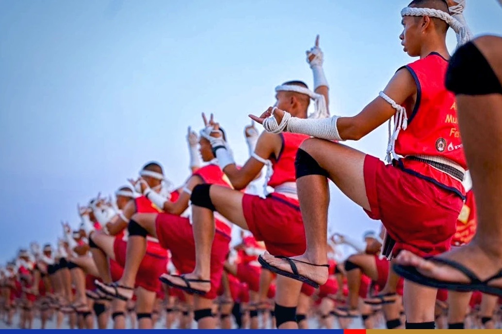 3360人參與泰拳戰舞儀式創健力士 泰國仲有更正世界紀錄