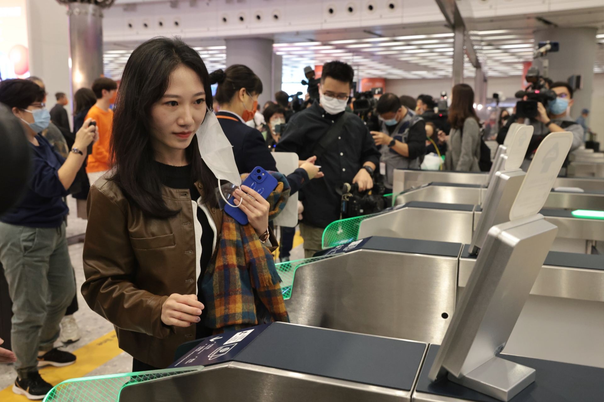 停運3年後高鐵香港段正式復運 林世雄︰將研究增加往廣州班次