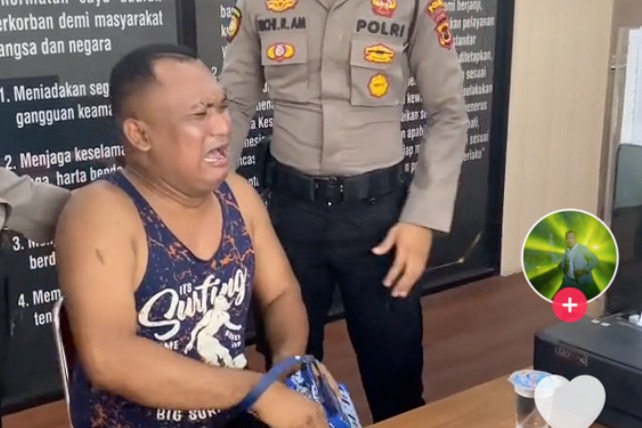 印尼大叔因「我的雞不見」報警 淚灑警局 多名警員出動尋雞