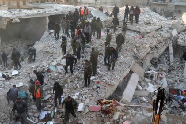 敘利亞五層高樓宇塌下 至少16人死亡